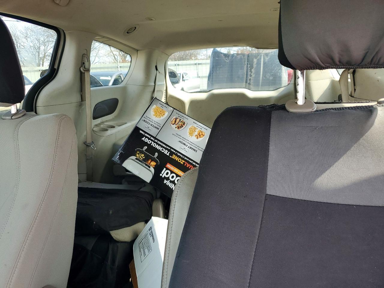 2019 Chrysler Pacifica Touring - zdjęcie 10