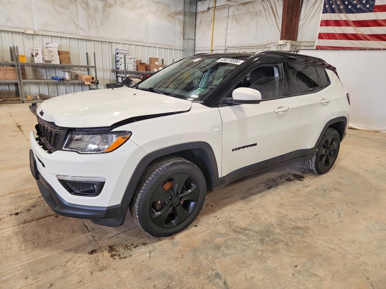 2019 Jeep Compass Latitude - zdjęcie główne