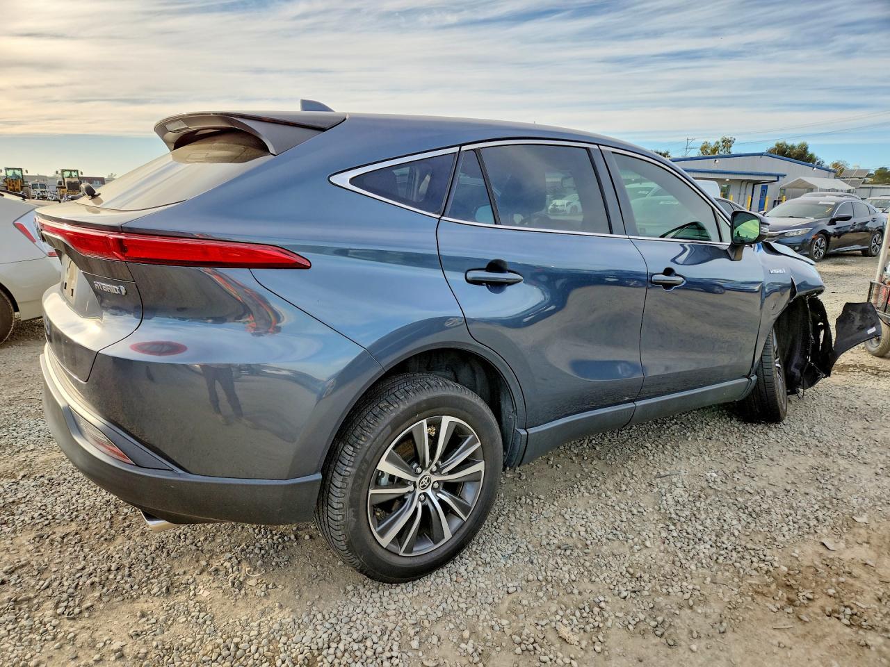 2021 Toyota Venza Le - zdjęcie 3