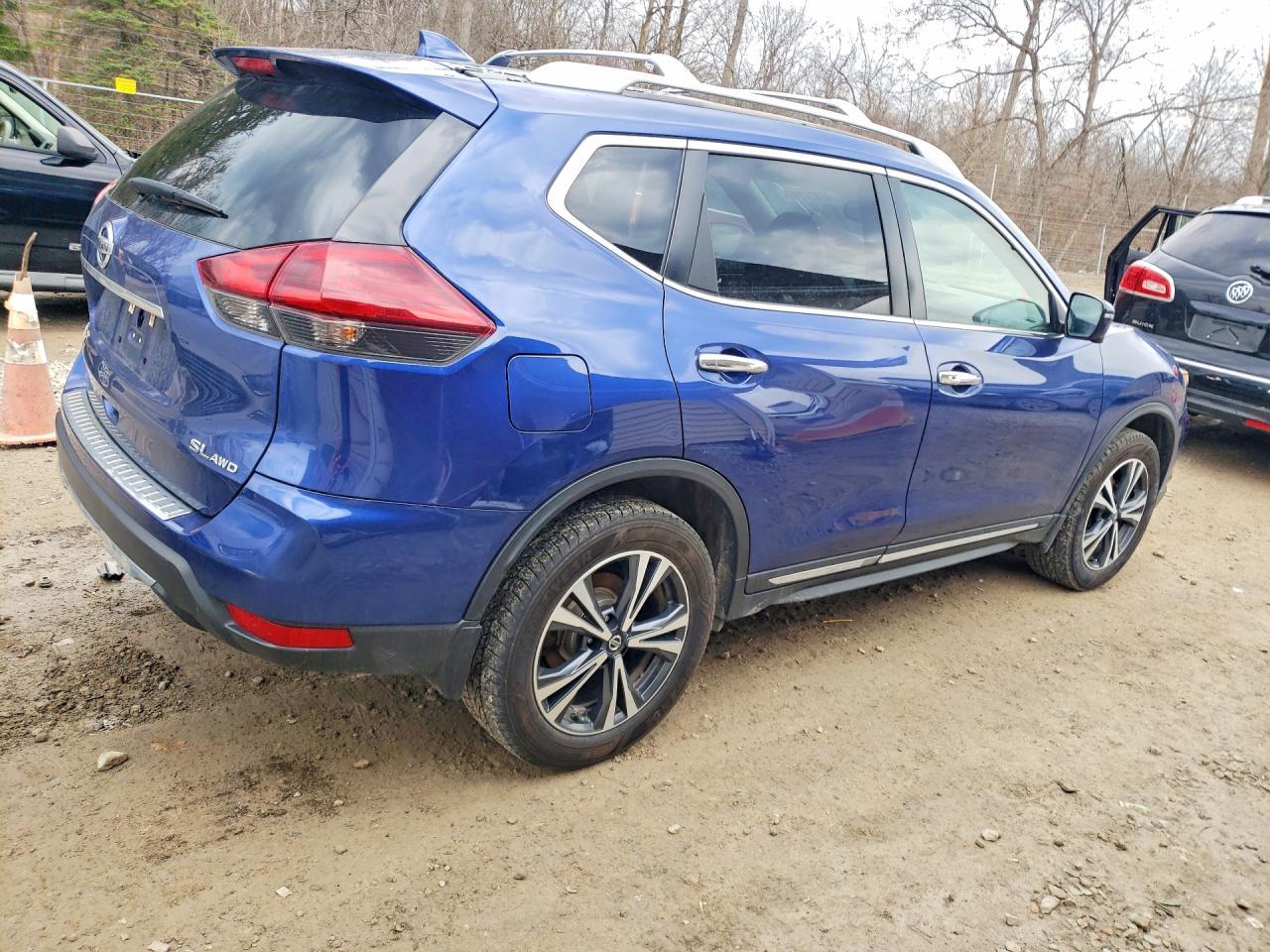 2018 Nissan Rogue Sl - zdjęcie 3