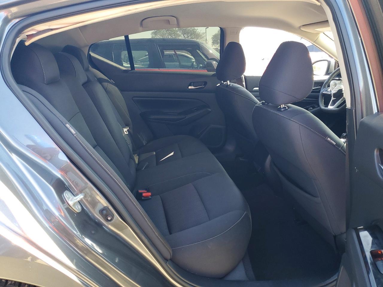 2021 Nissan Altima 2.5 Sv - zdjęcie 10