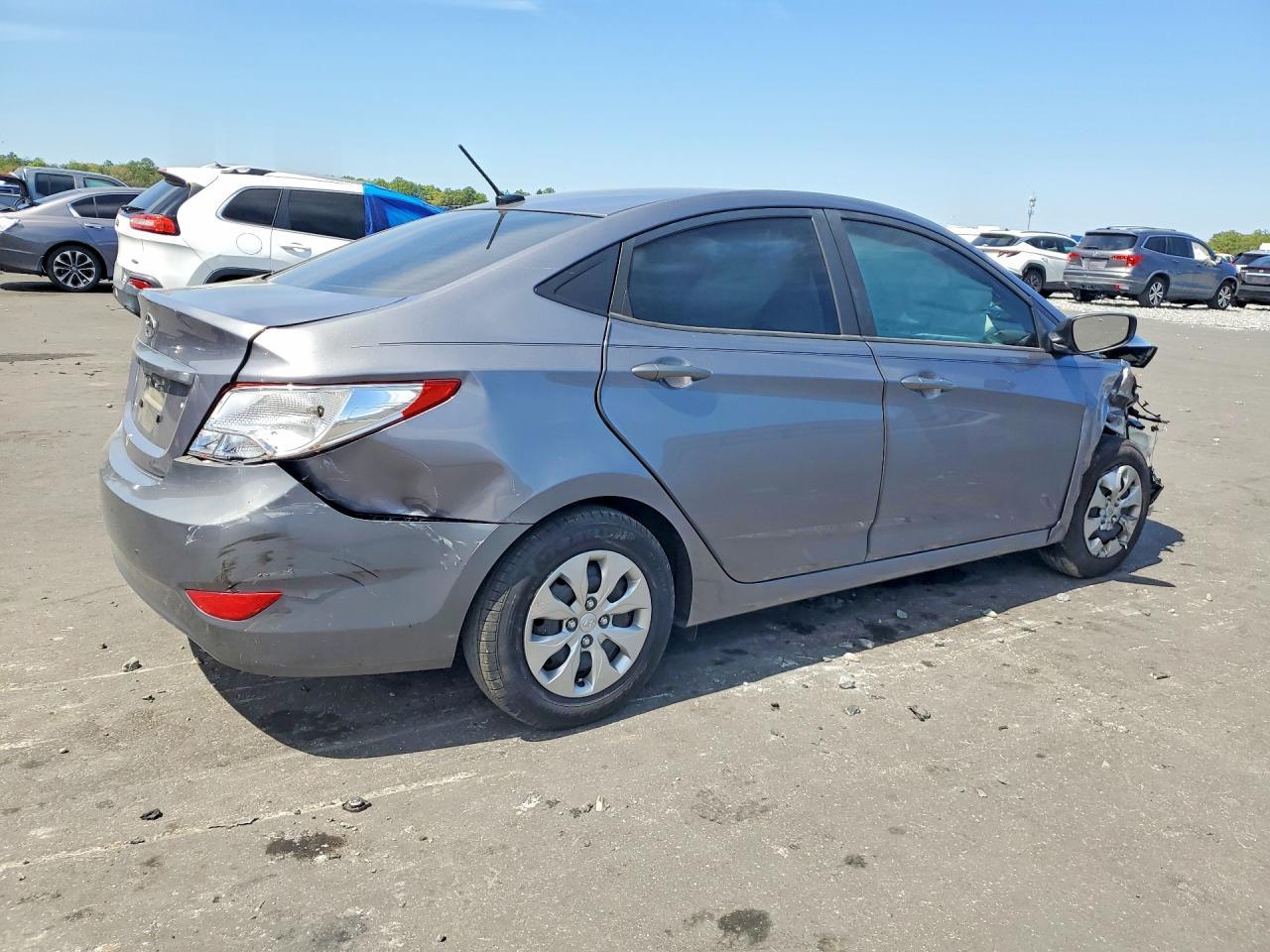 2016 Hyundai Accent Se - zdjęcie 3
