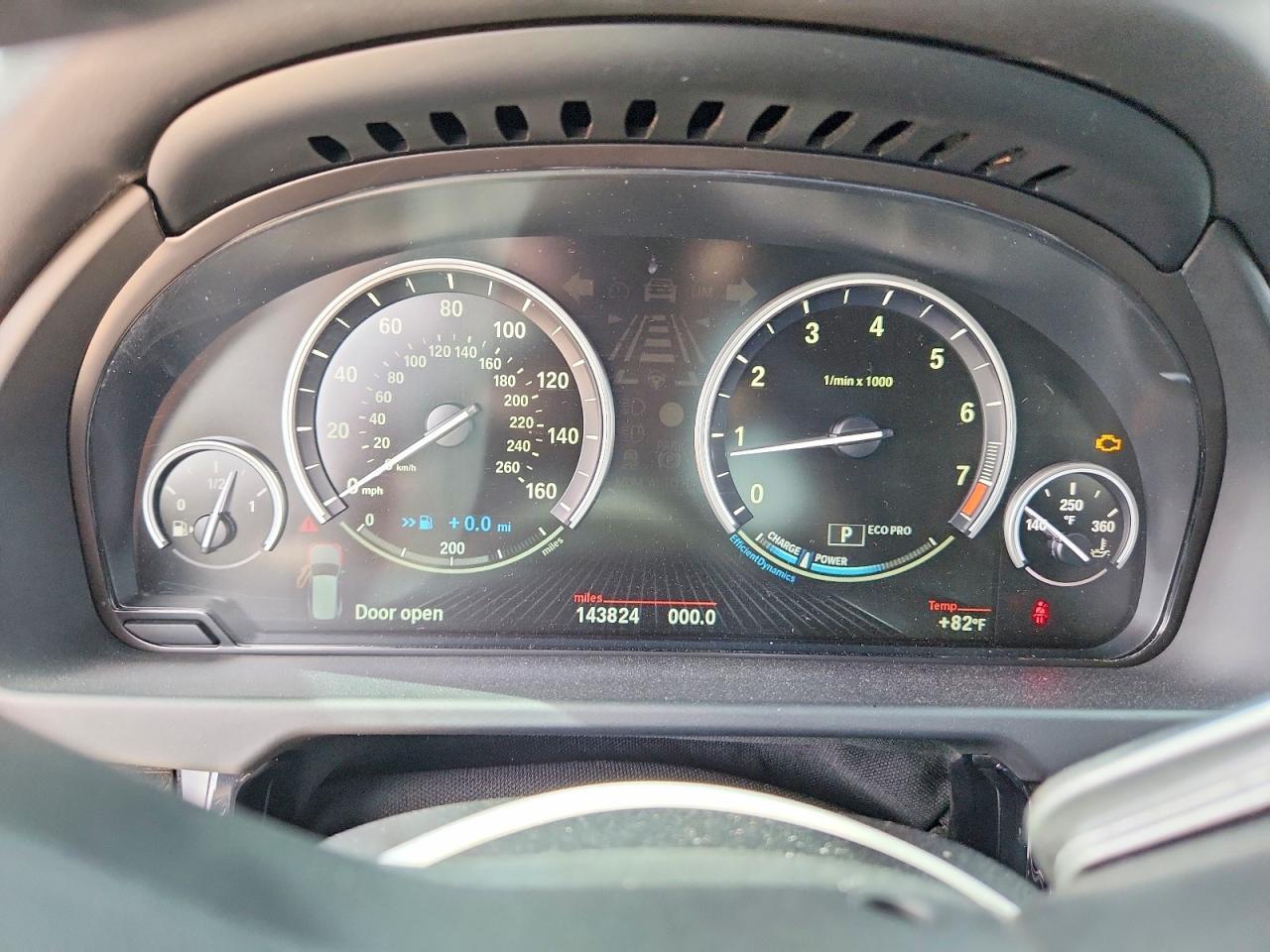 2016 BMW X5 xDrive50I - zdjęcie 9