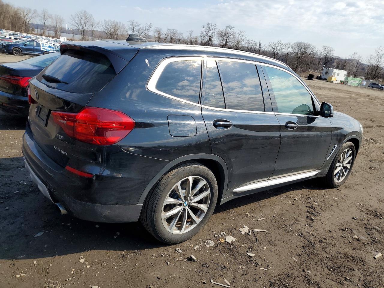 2019 BMW X3 xDrive30I - zdjęcie 3
