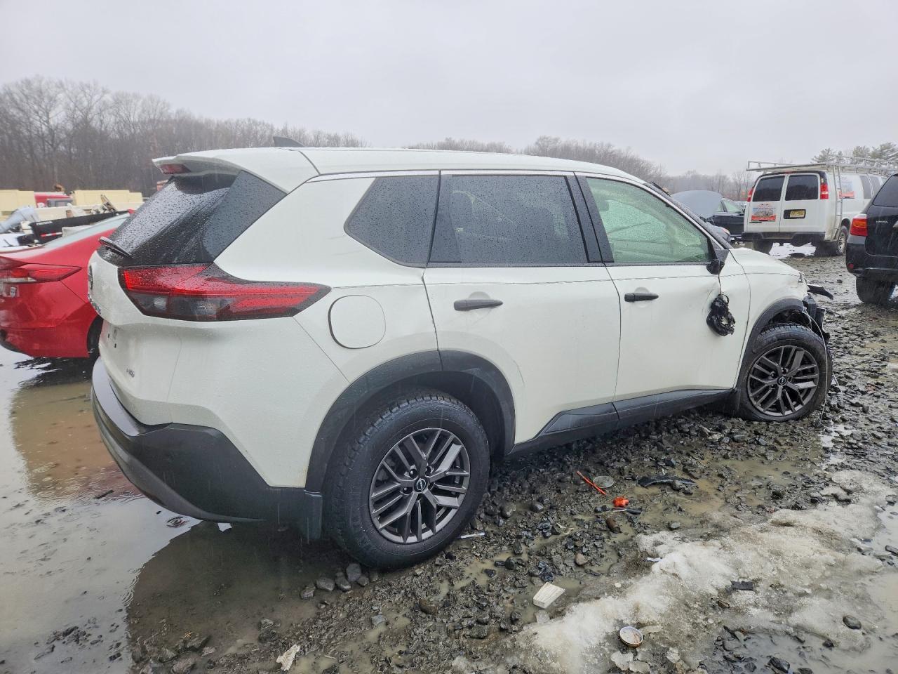 2023 Nissan Rogue S - zdjęcie 3