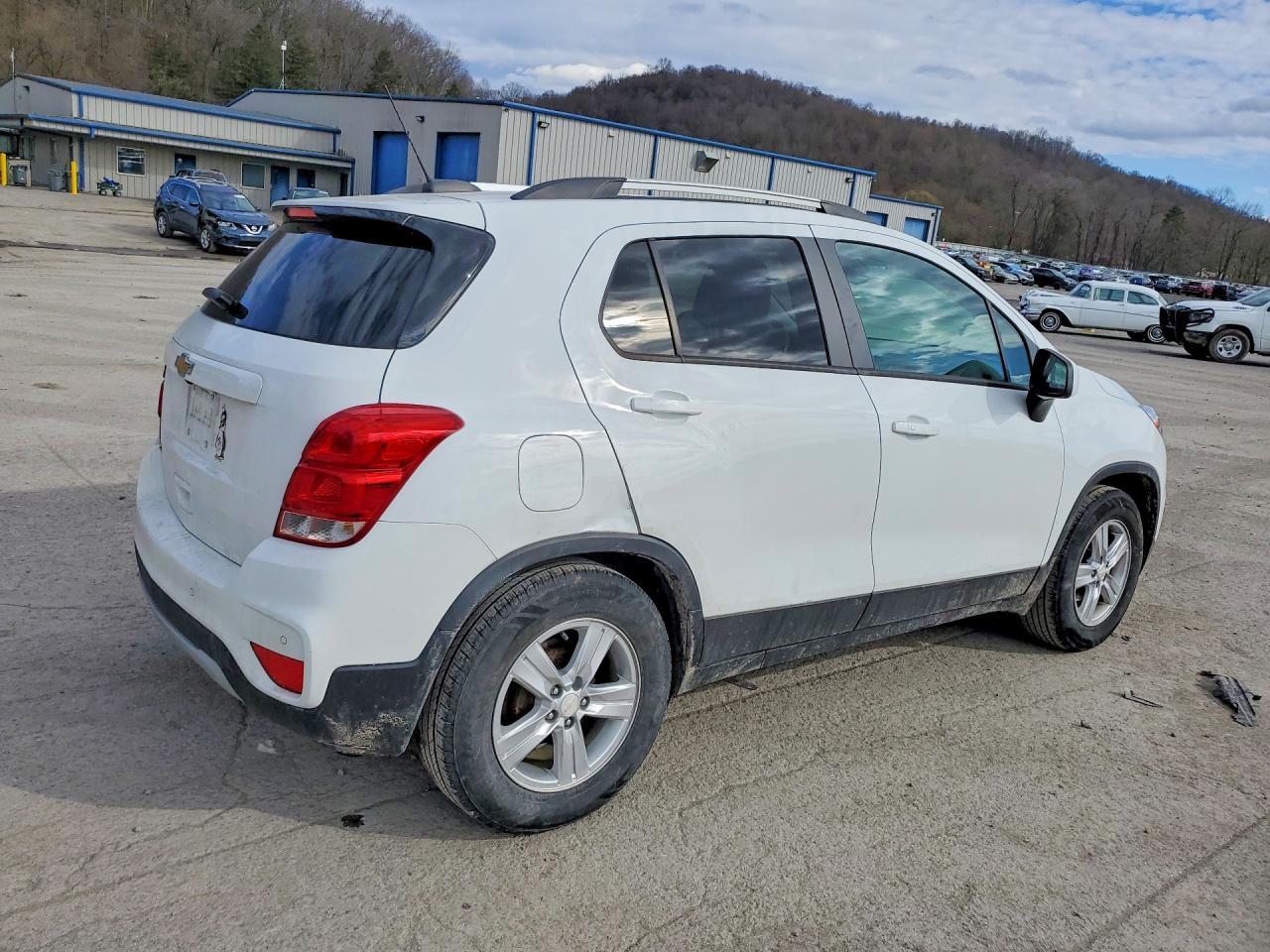 2021 Chevrolet Trax 1Lt - zdjęcie 3