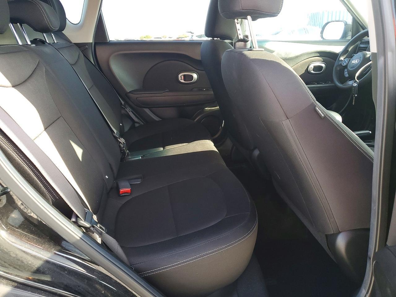 2017 Kia Soul Base - zdjęcie 10