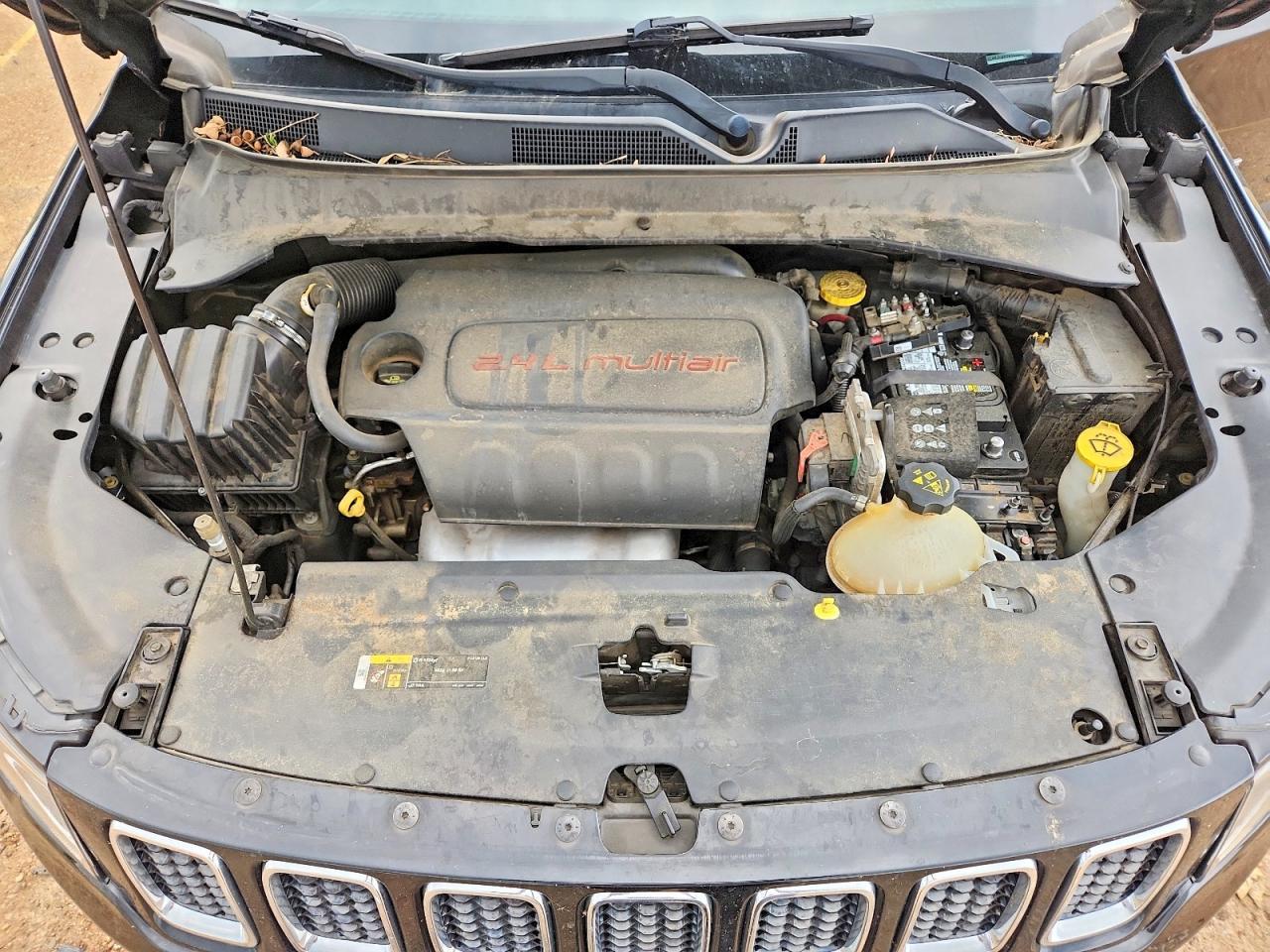 2019 Jeep Compass Latitude - zdjęcie 12