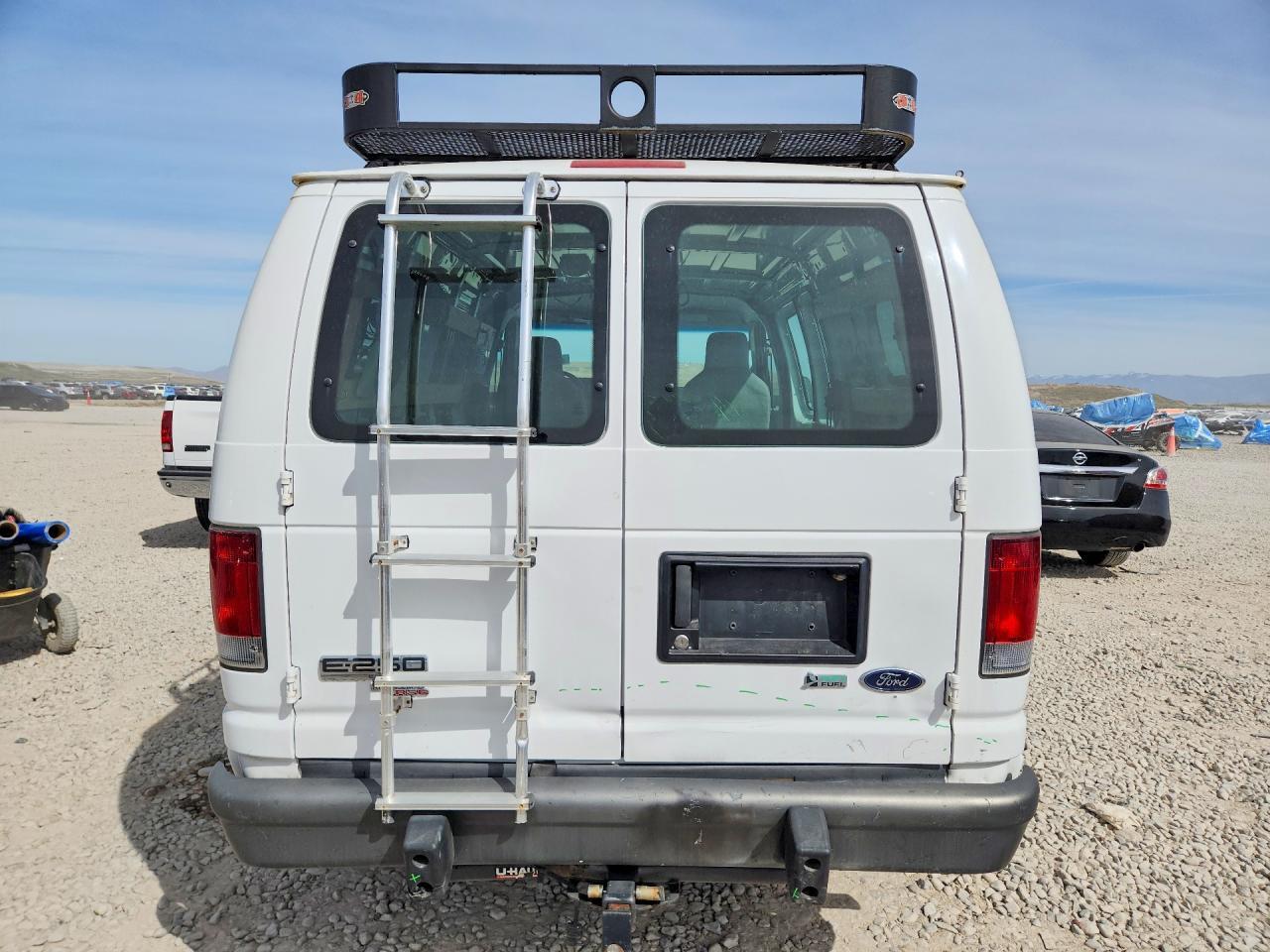 2013 Ford Econoline E250 Van - zdjęcie 6