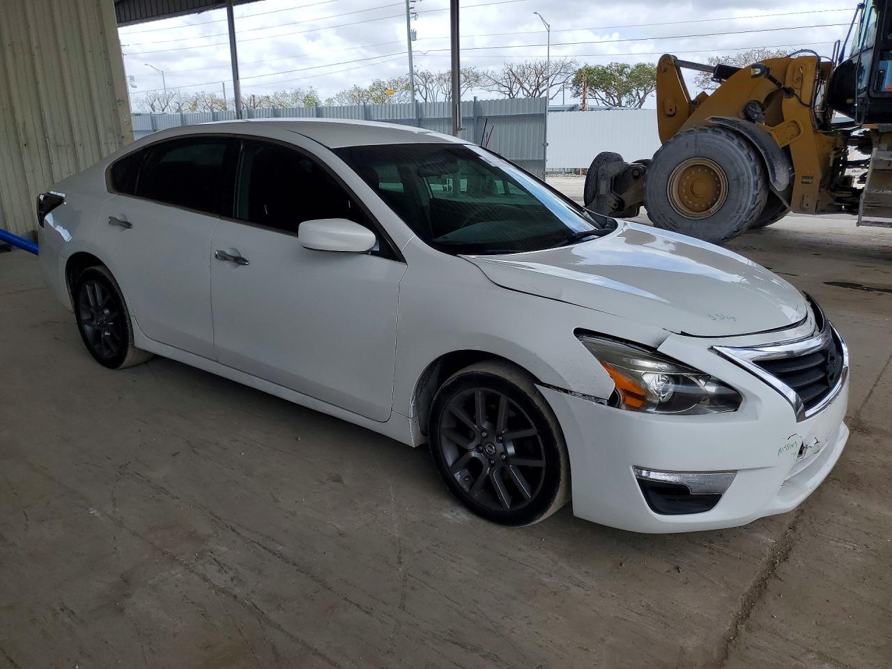 2013 Nissan Altima 2.5 - zdjęcie 4