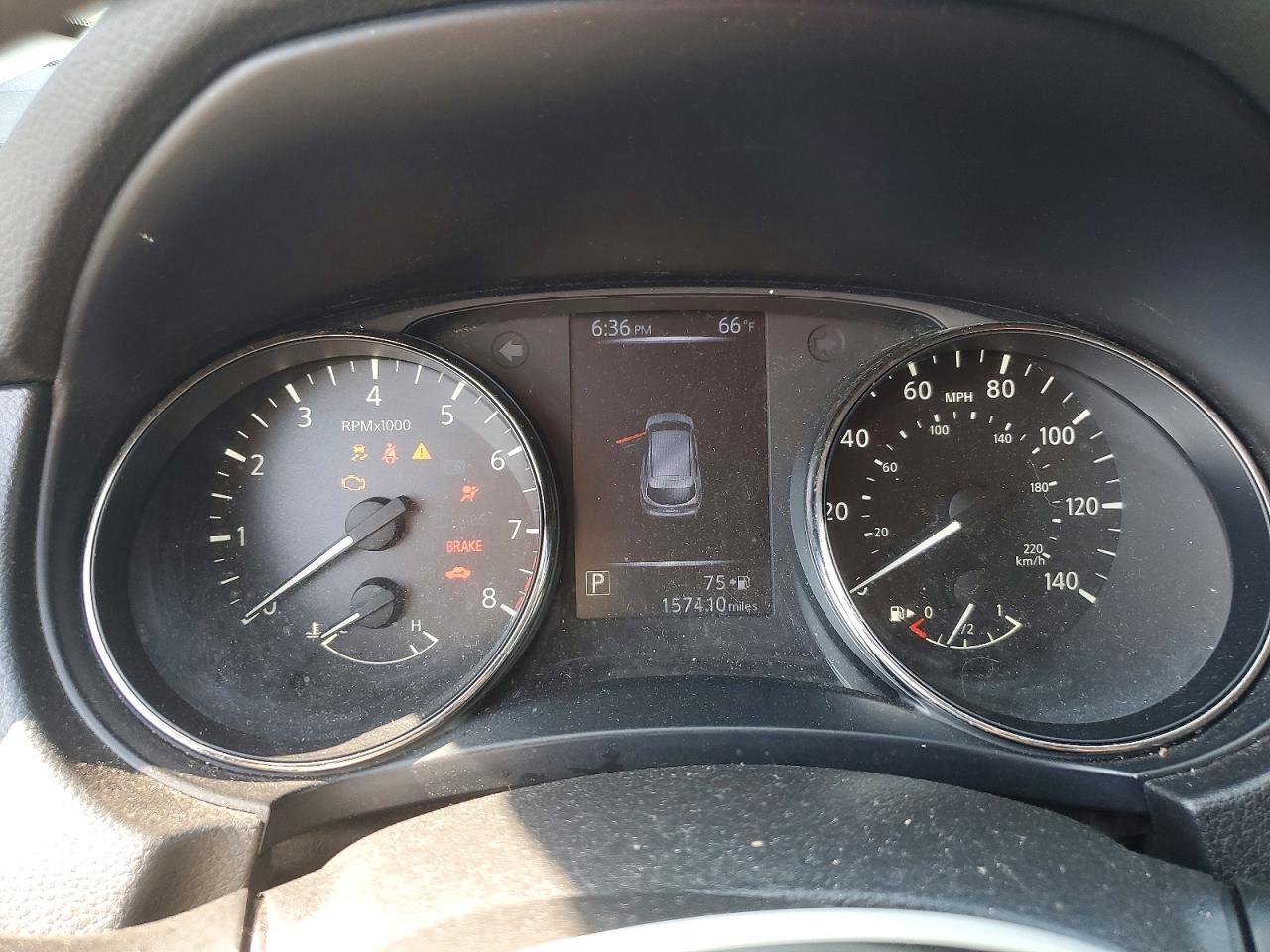 2017 Nissan Rogue Sport S - zdjęcie 9