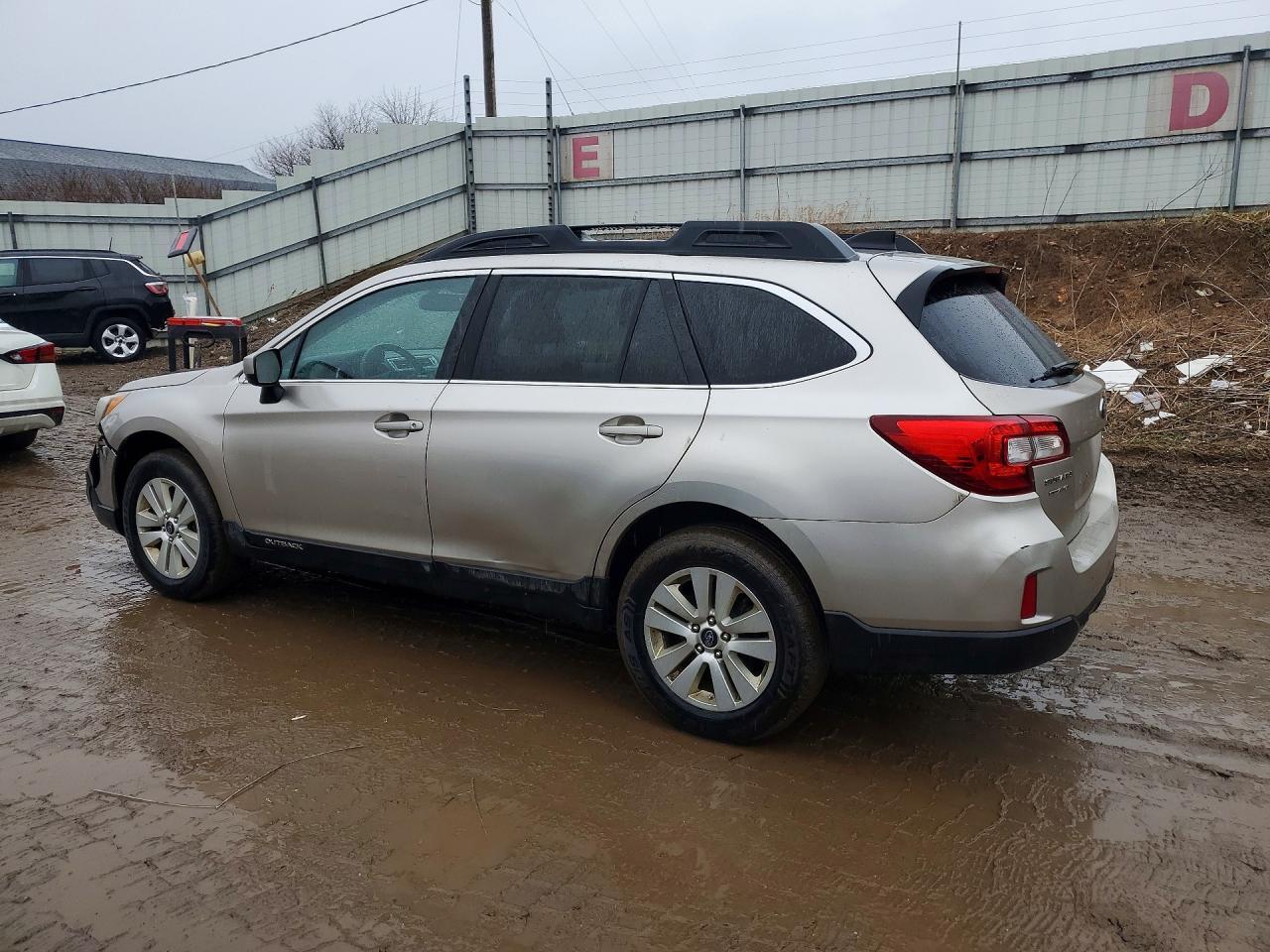 2016 Subaru Outback 2.5I Premium - zdjęcie 2