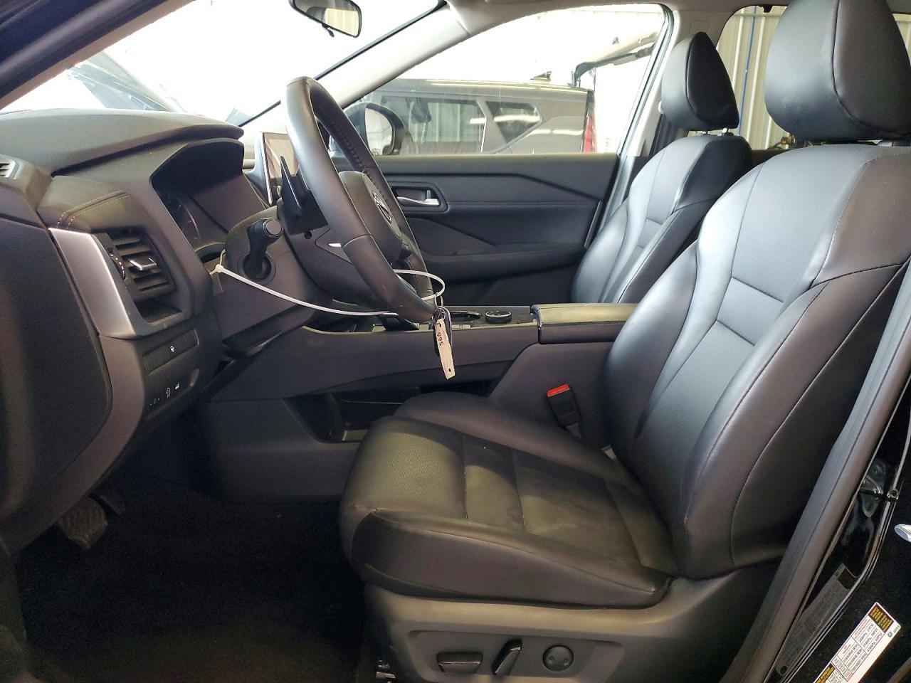 2024 Nissan Rogue Sv - zdjęcie 7