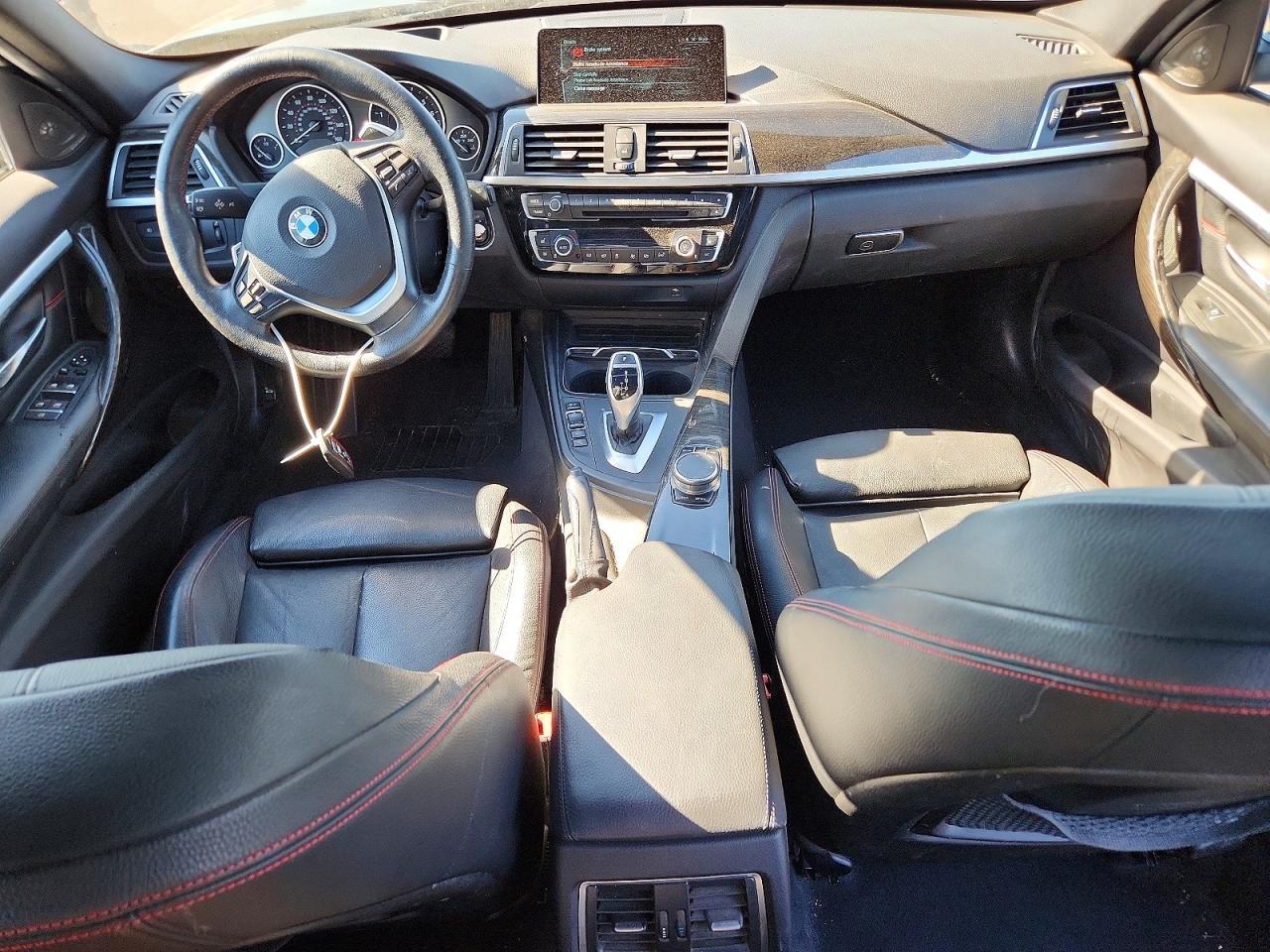 2017 BMW 330 Xi - zdjęcie 8