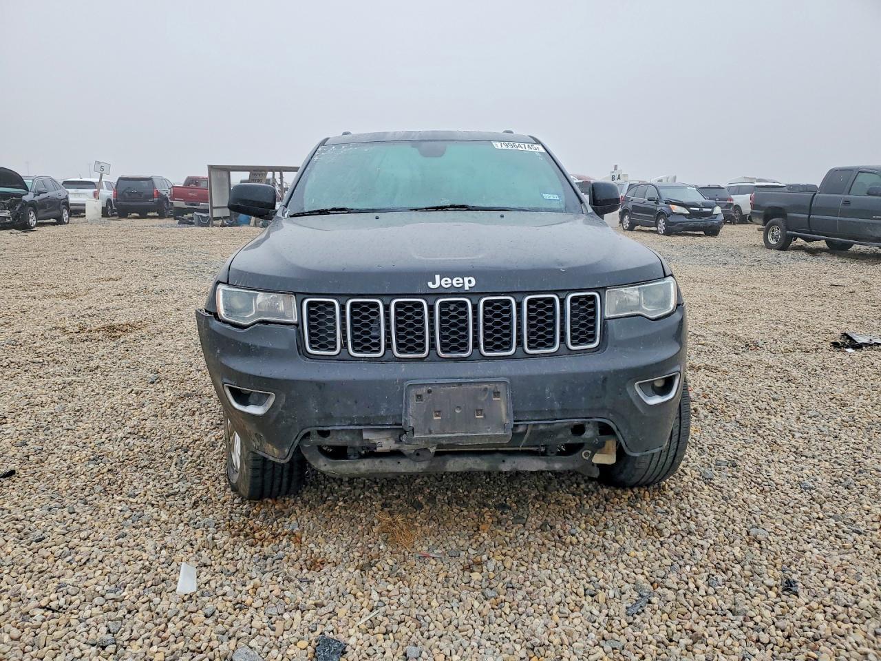 2021 Jeep Grand Cherokee Laredo - zdjęcie 5