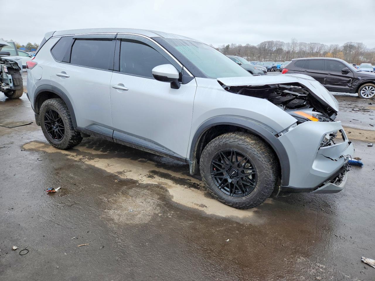 2022 Nissan Rogue Sv - zdjęcie 4