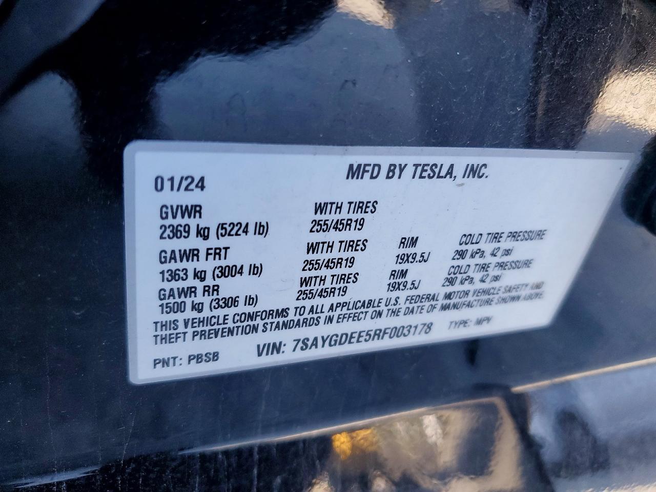 2024 Tesla Model Y - zdjęcie 13