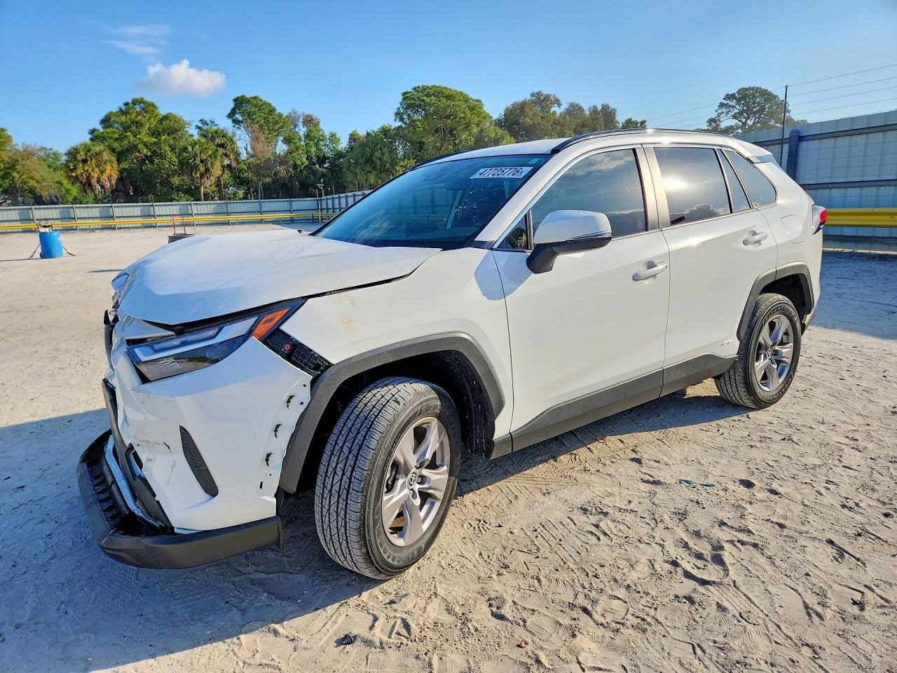 2025 Toyota Rav4 Hybrid Xle - zdjęcie główne