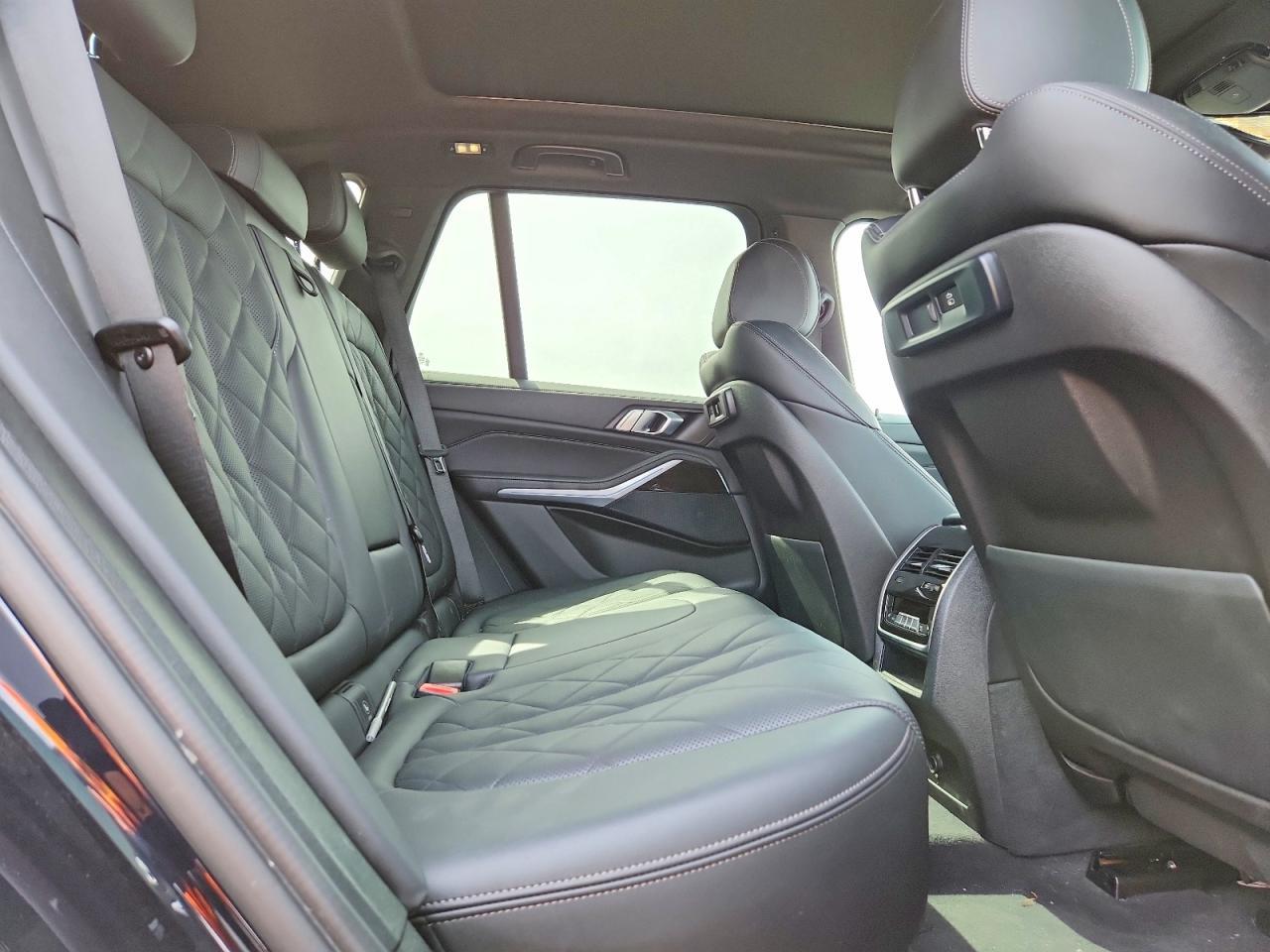 2023 BMW X5 xDrive45E - zdjęcie 11