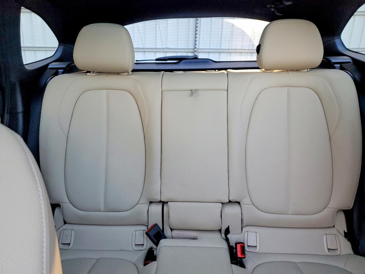 2017 BMW X1 xDrive28I - zdjęcie 10