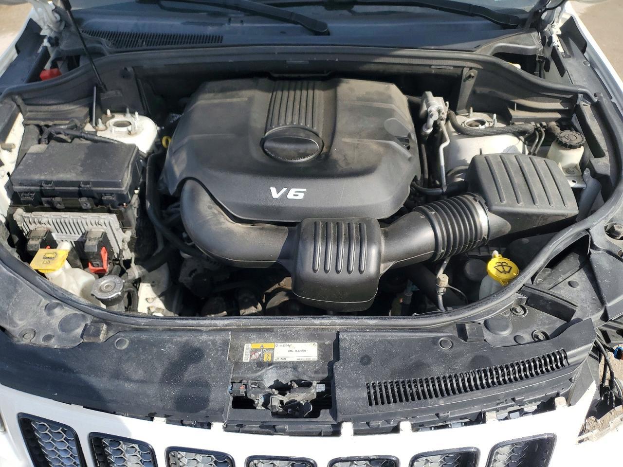 2015 Jeep Grand Cherokee Laredo - zdjęcie 12