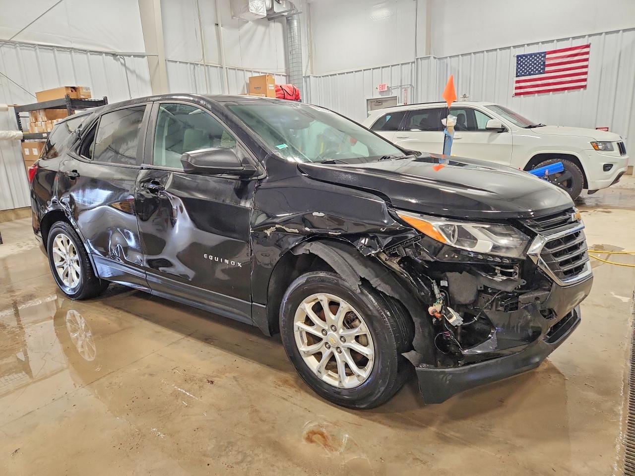 2020 Chevrolet Equinox Ls - zdjęcie 4