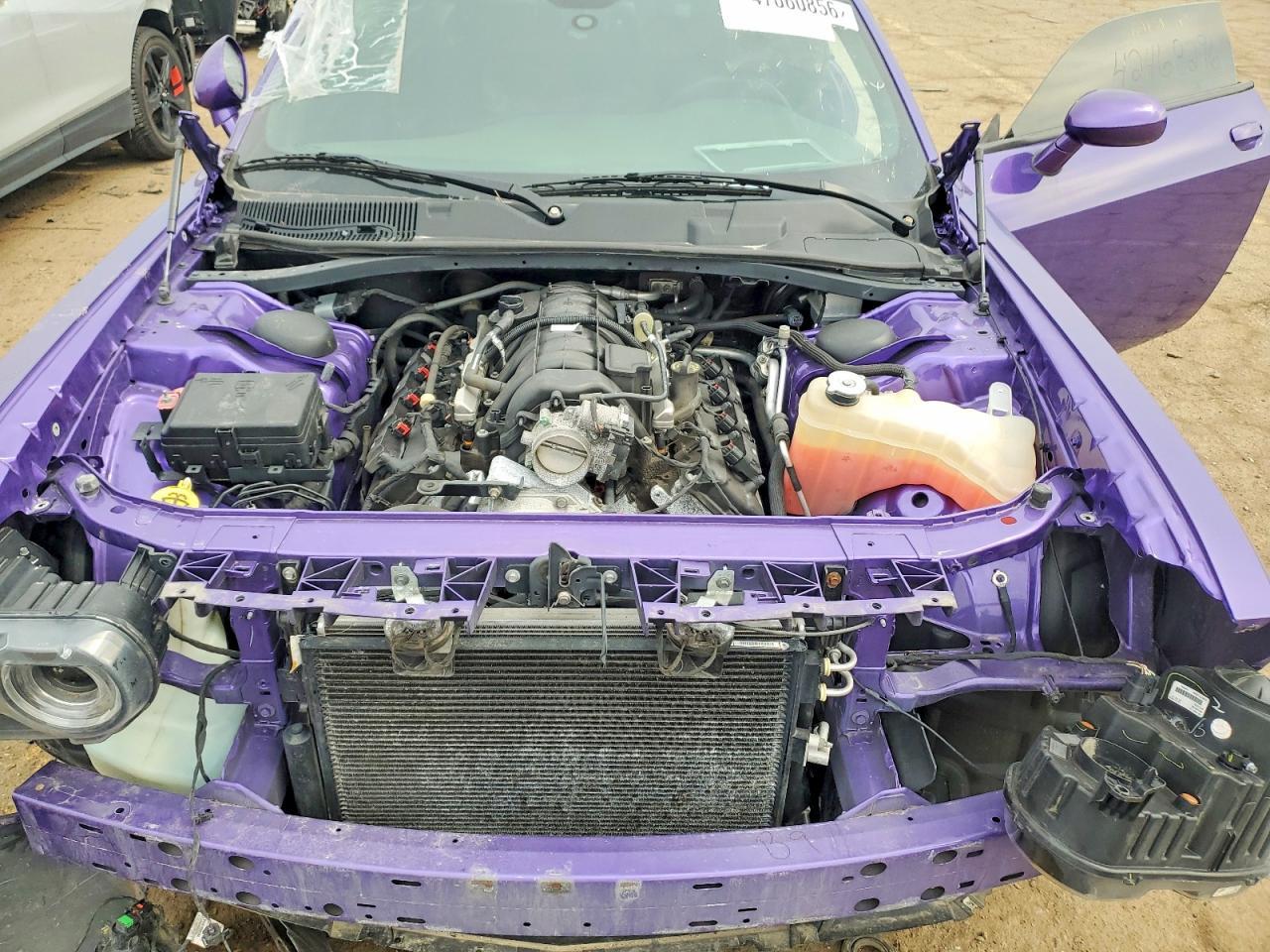 2016 Dodge Challenger R - zdjęcie 11