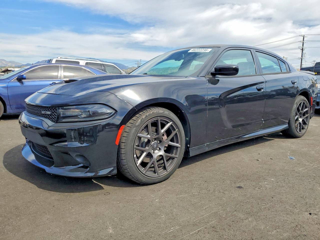 Dodge Charger - zdjęcie 1