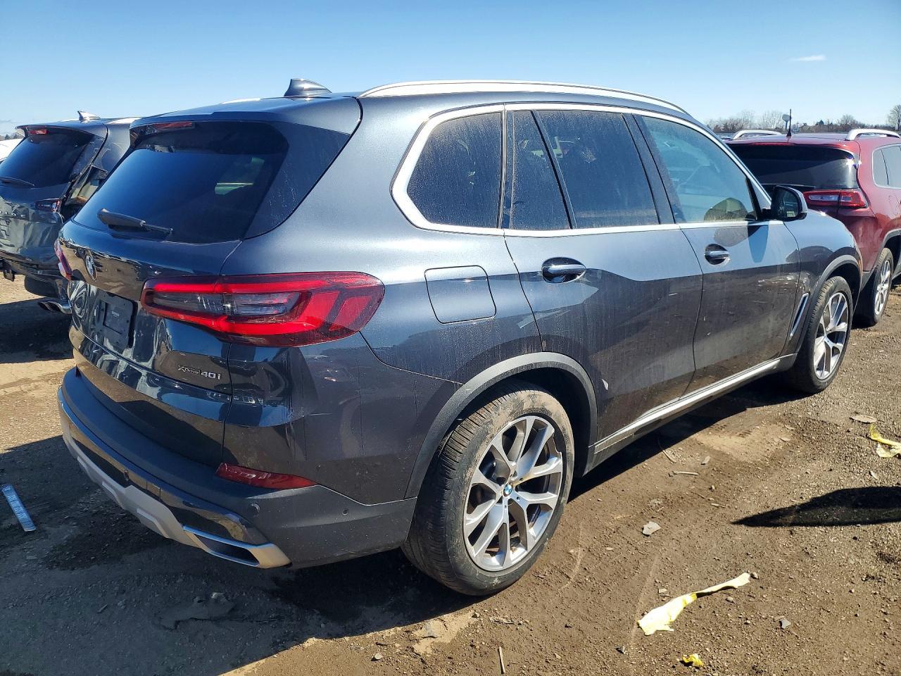 2021 BMW Motorrad X5 - zdjęcie 3