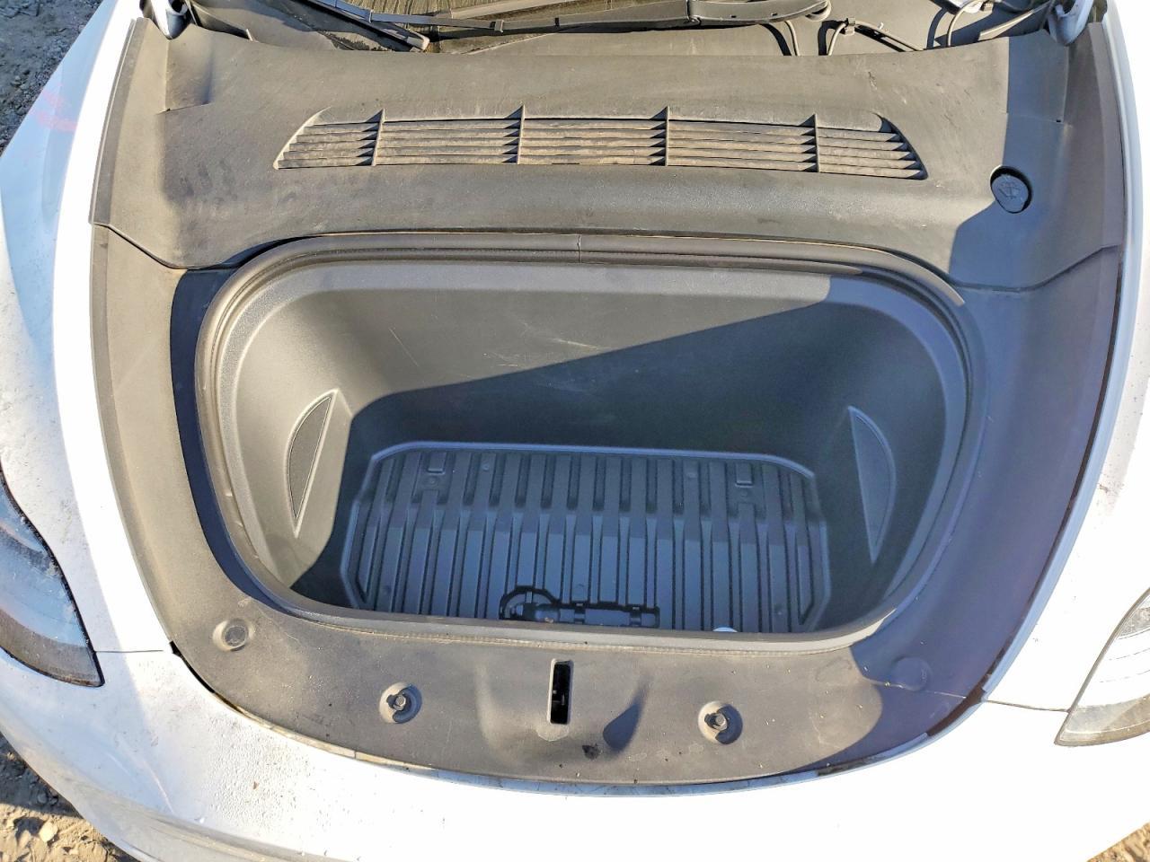 2023 Tesla Model Y - zdjęcie 11