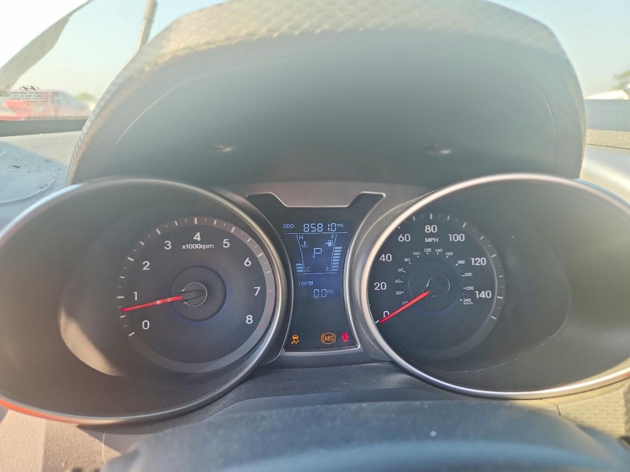 2016 Hyundai Veloster Base - zdjęcie 9