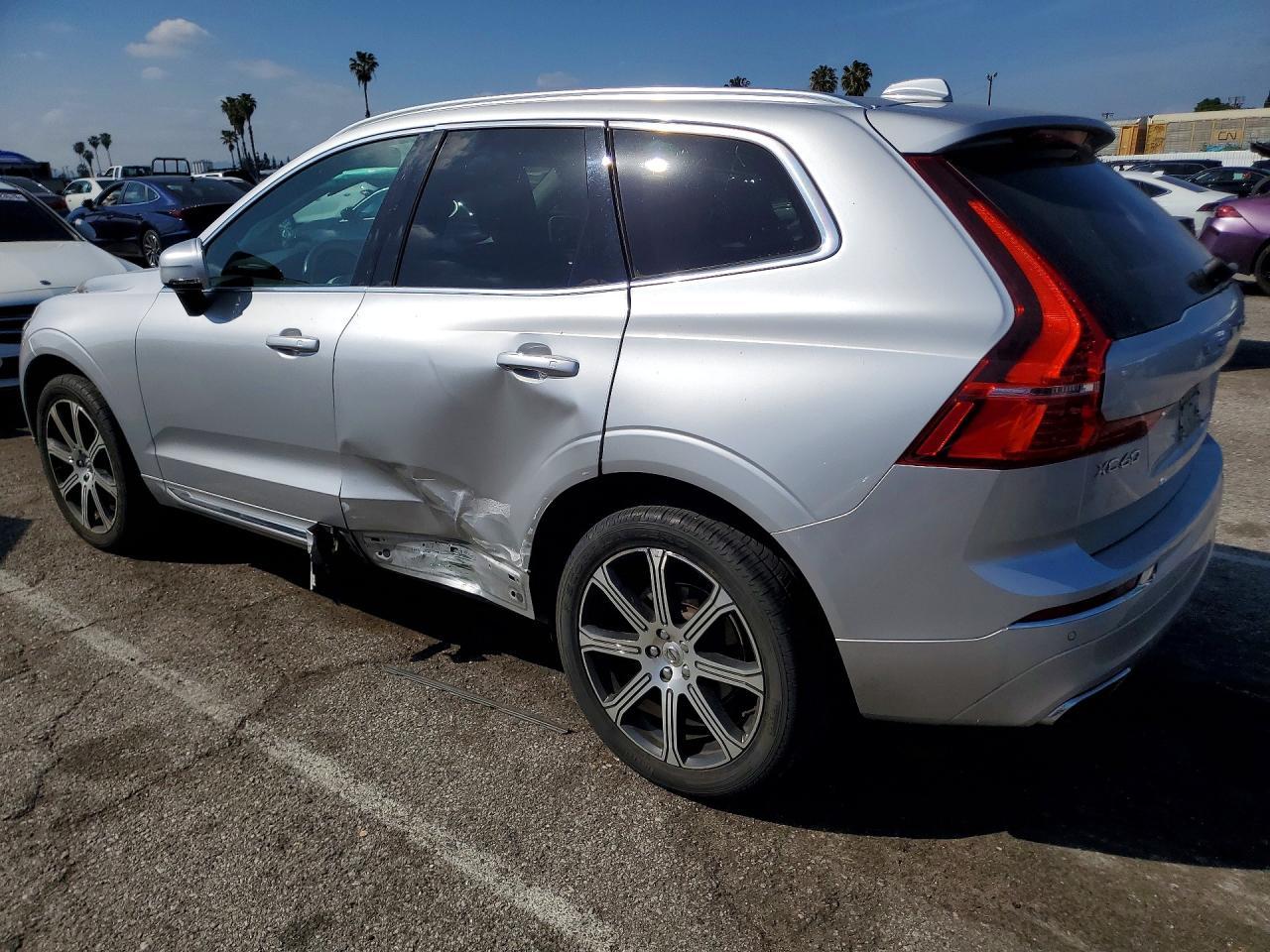 2021 Volvo Xc60 T5 Inscription - zdjęcie 2