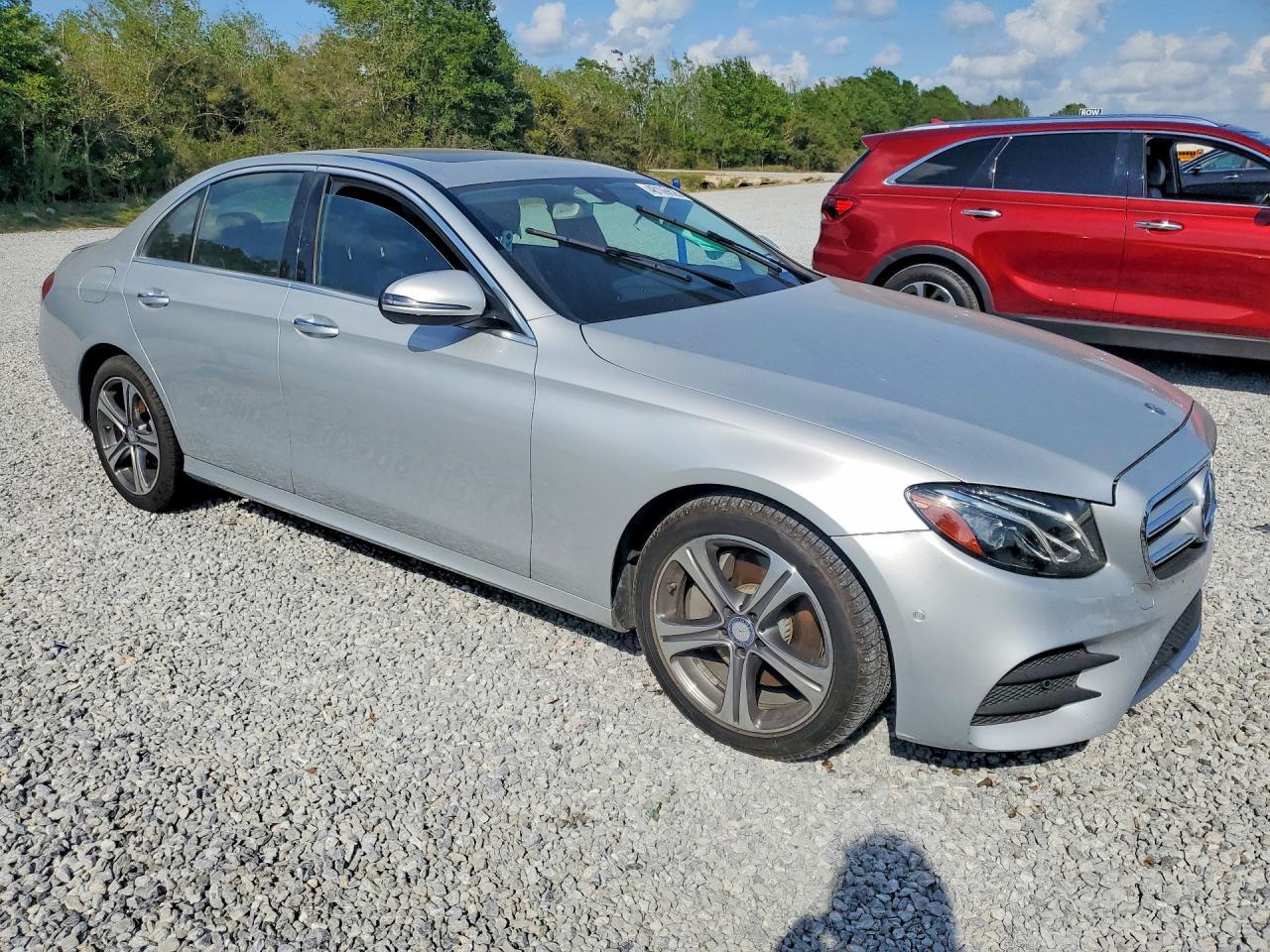 2017 Mercedes-Benz E 300 - zdjęcie 4