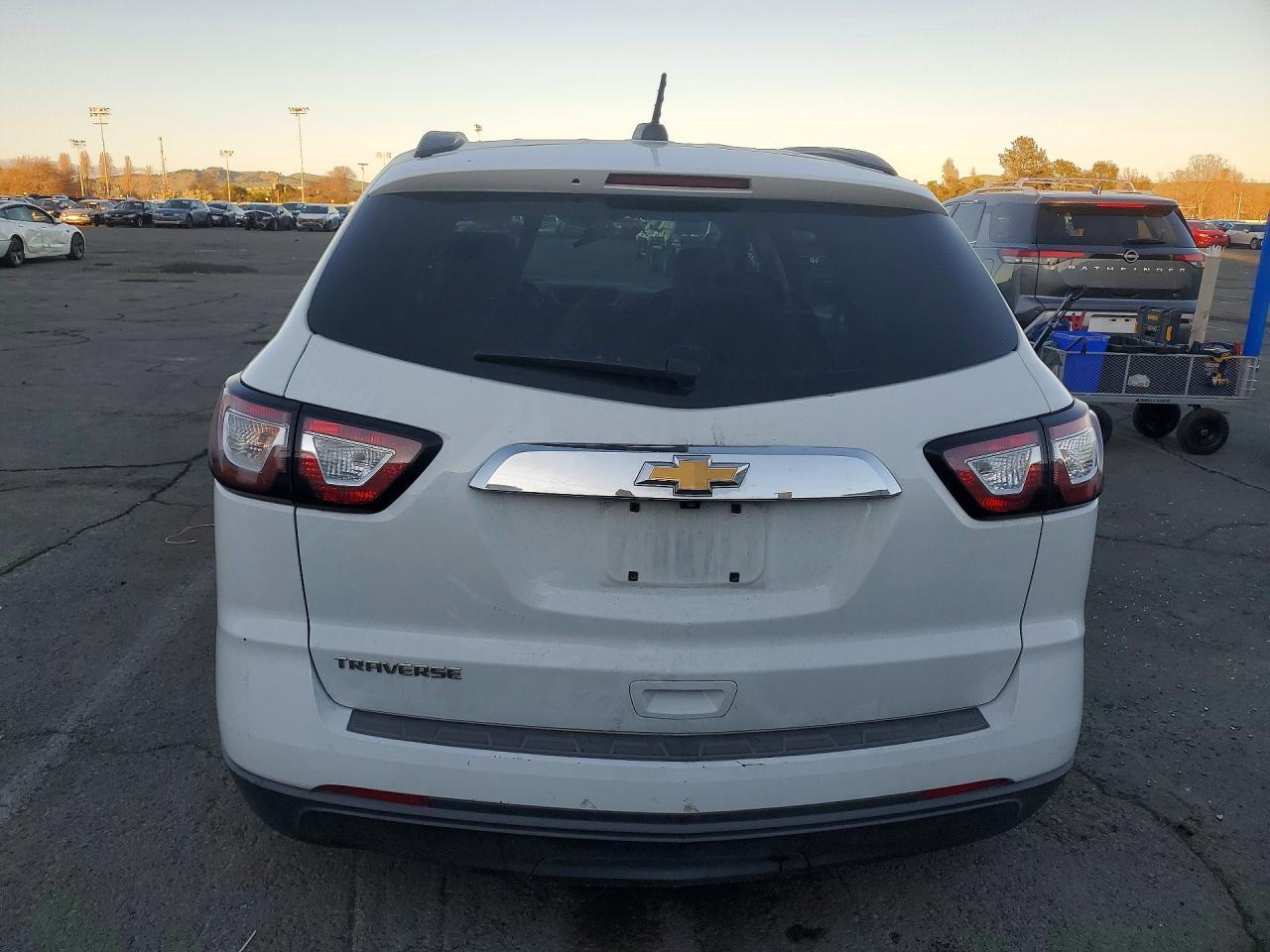 2017 Chevrolet Traverse Ls - zdjęcie 6