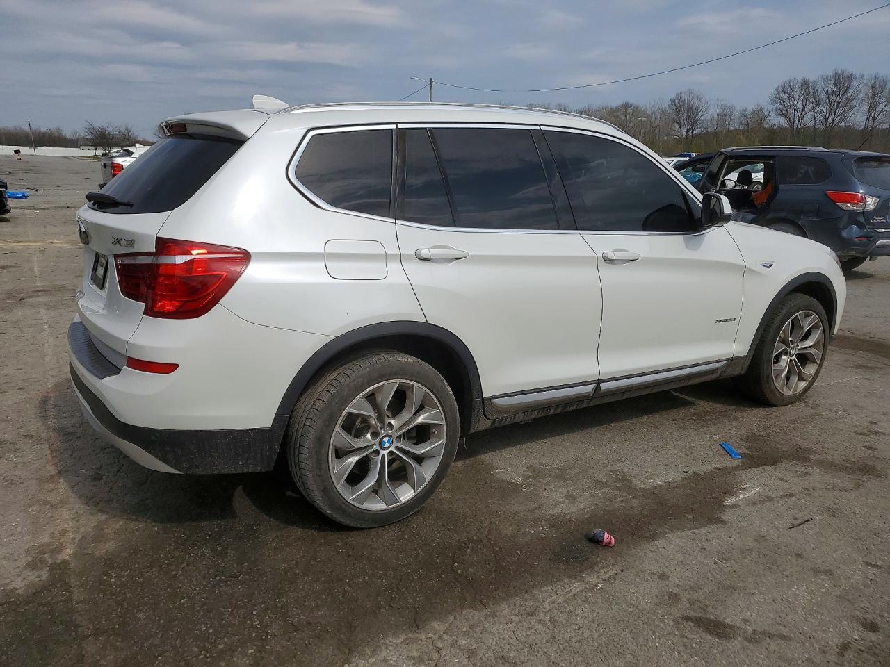 2017 BMW X3 xDrive35I - zdjęcie 3