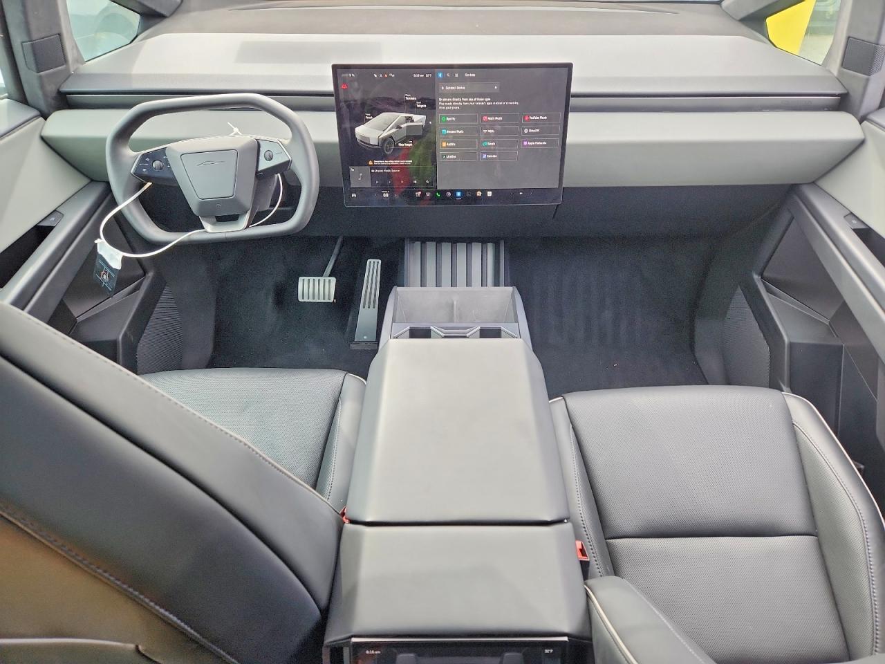 2024 Tesla Cybertruck - zdjęcie 8