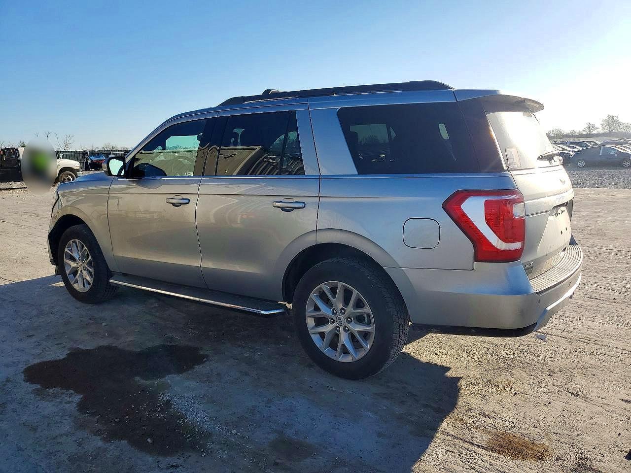 2020 Ford Expedition Xlt - zdjęcie 2