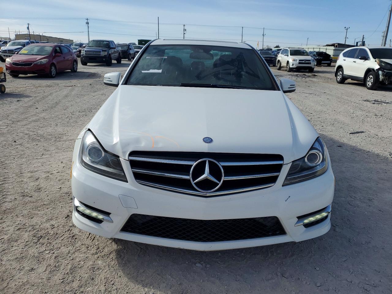 2014 Mercedes-Benz C 250 - zdjęcie 5