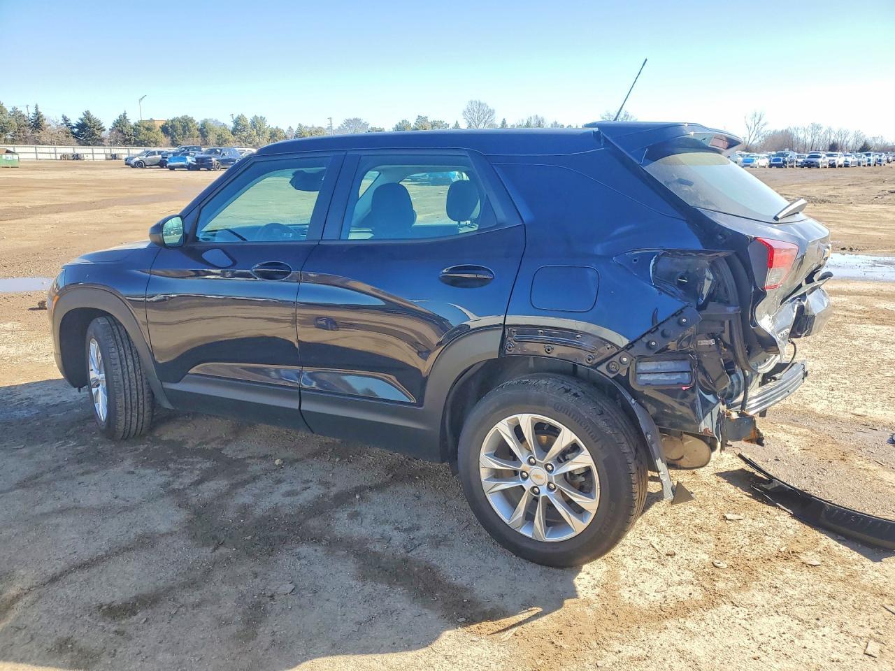 2021 Chevrolet Trailblazer Ls - zdjęcie 2