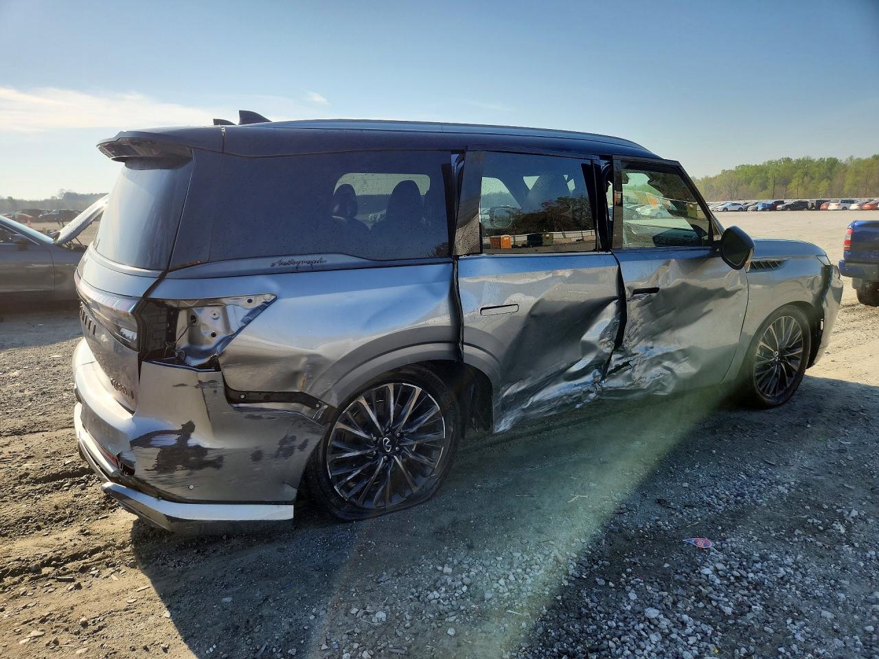 2025 Infiniti Qx80 Autograph - zdjęcie 3