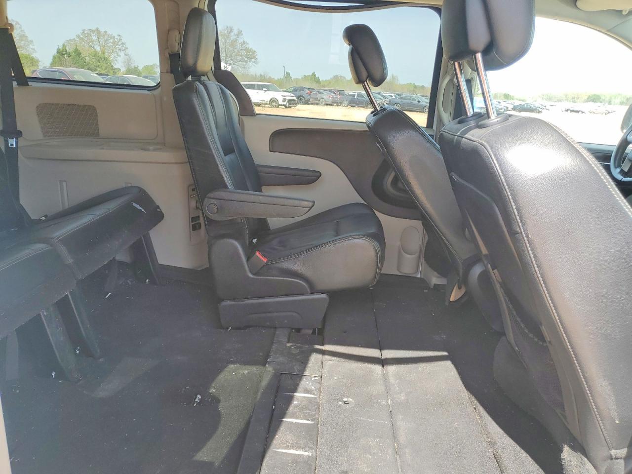 2014 Chrysler Town & Country Touring - zdjęcie 11