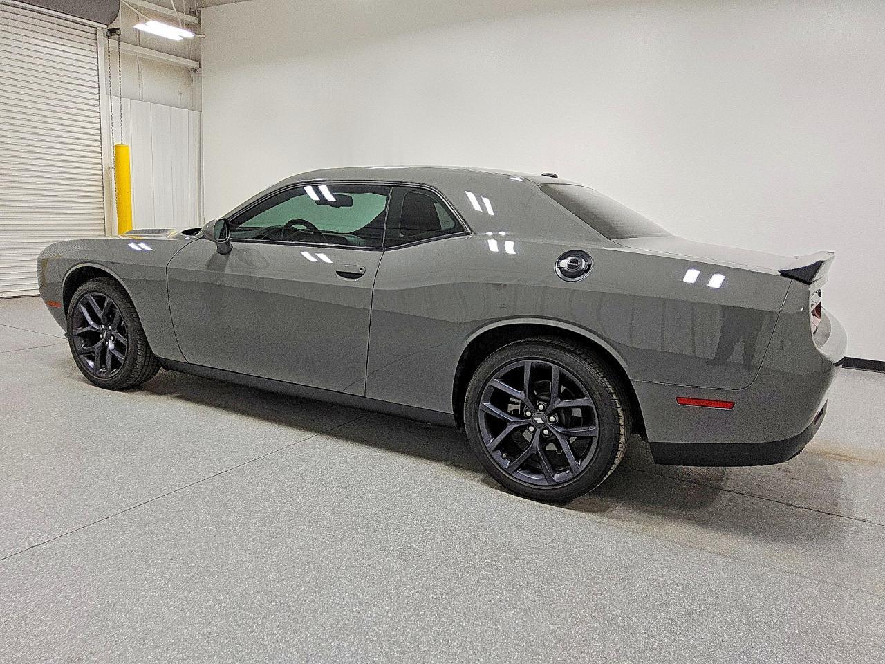 2023 Dodge Challenger Sxt - zdjęcie 2