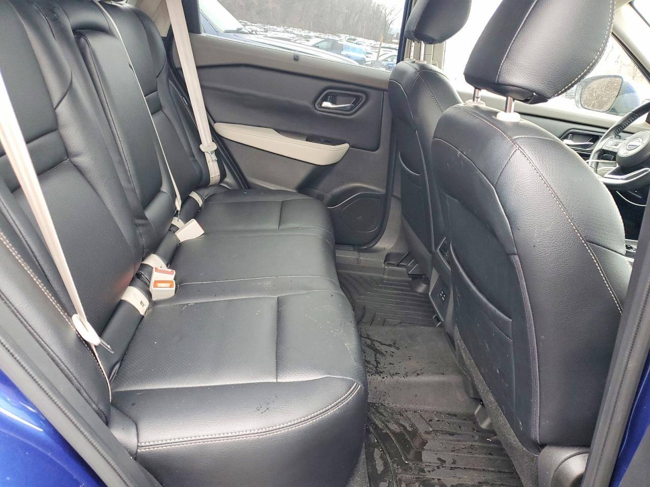 2023 Nissan Rogue Sv - zdjęcie 11