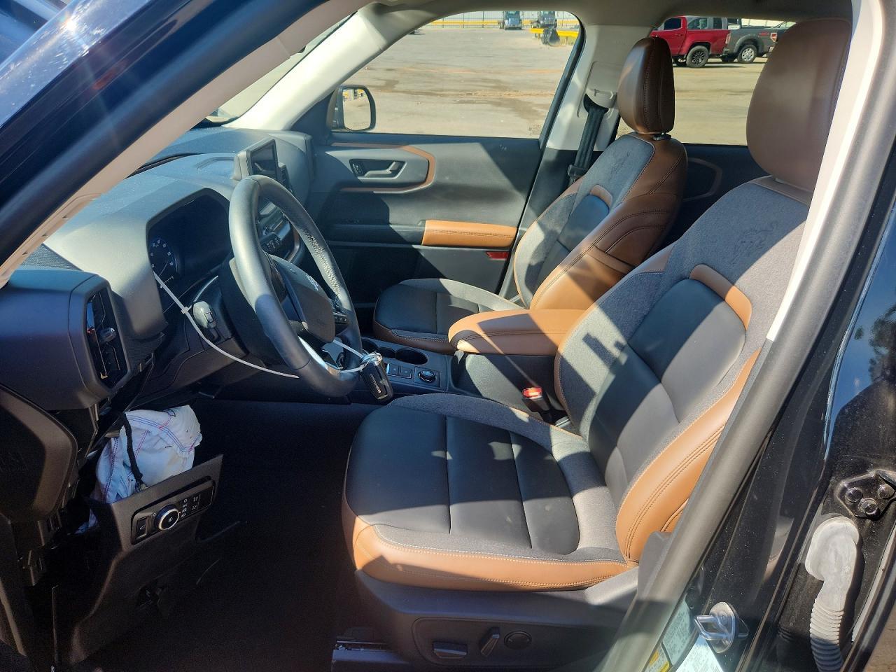 2024 Ford Bronco Sport Outer Banks - zdjęcie 7