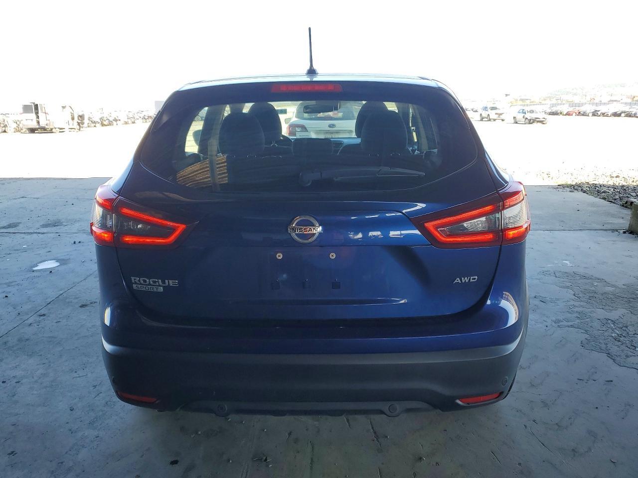 2021 Nissan Rogue Sport S - zdjęcie 6