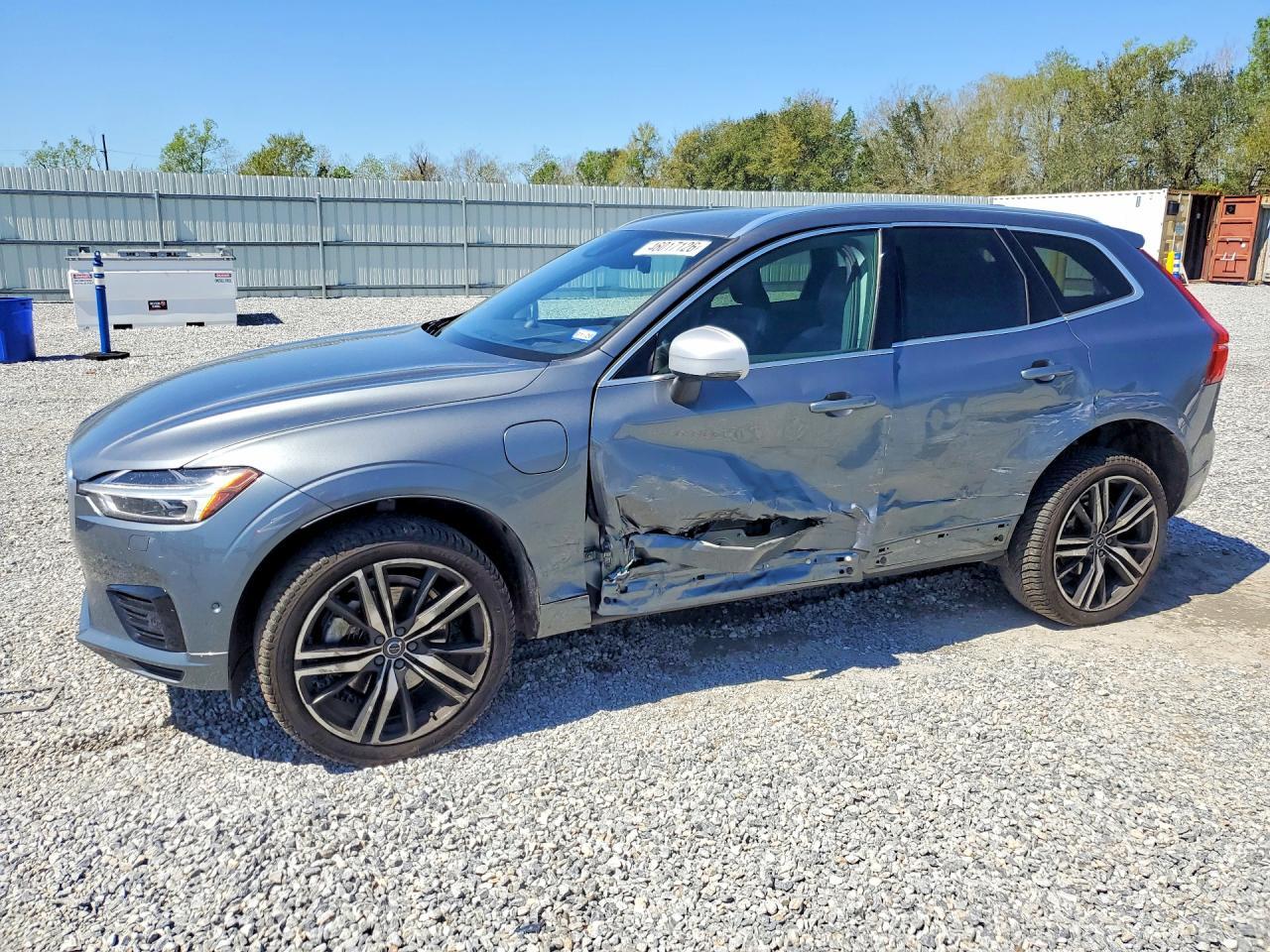 2019 Volvo Xc60 T8 R-Design - zdjęcie główne
