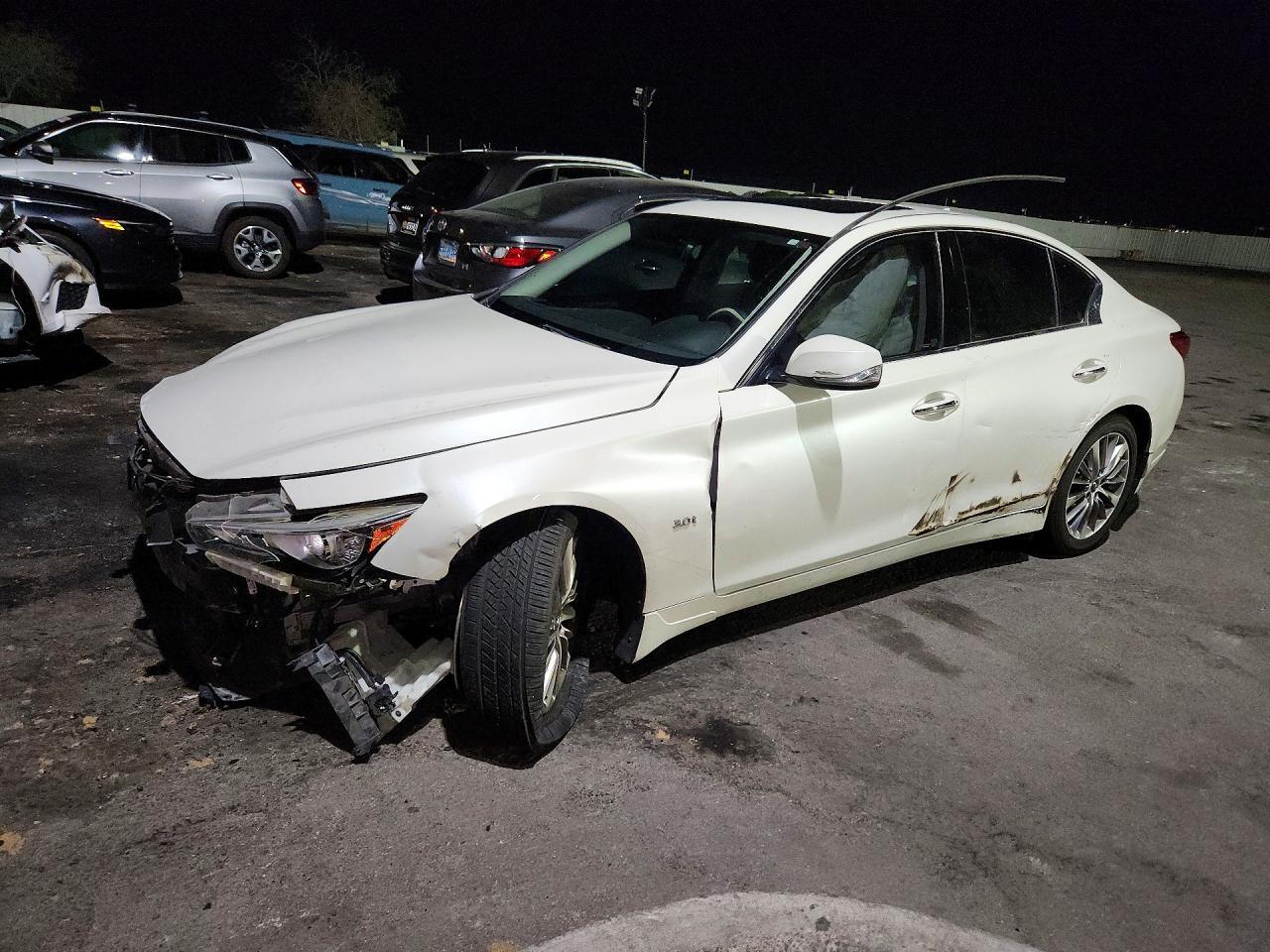 2018 Infiniti Q50 3.0T Luxe - zdjęcie główne