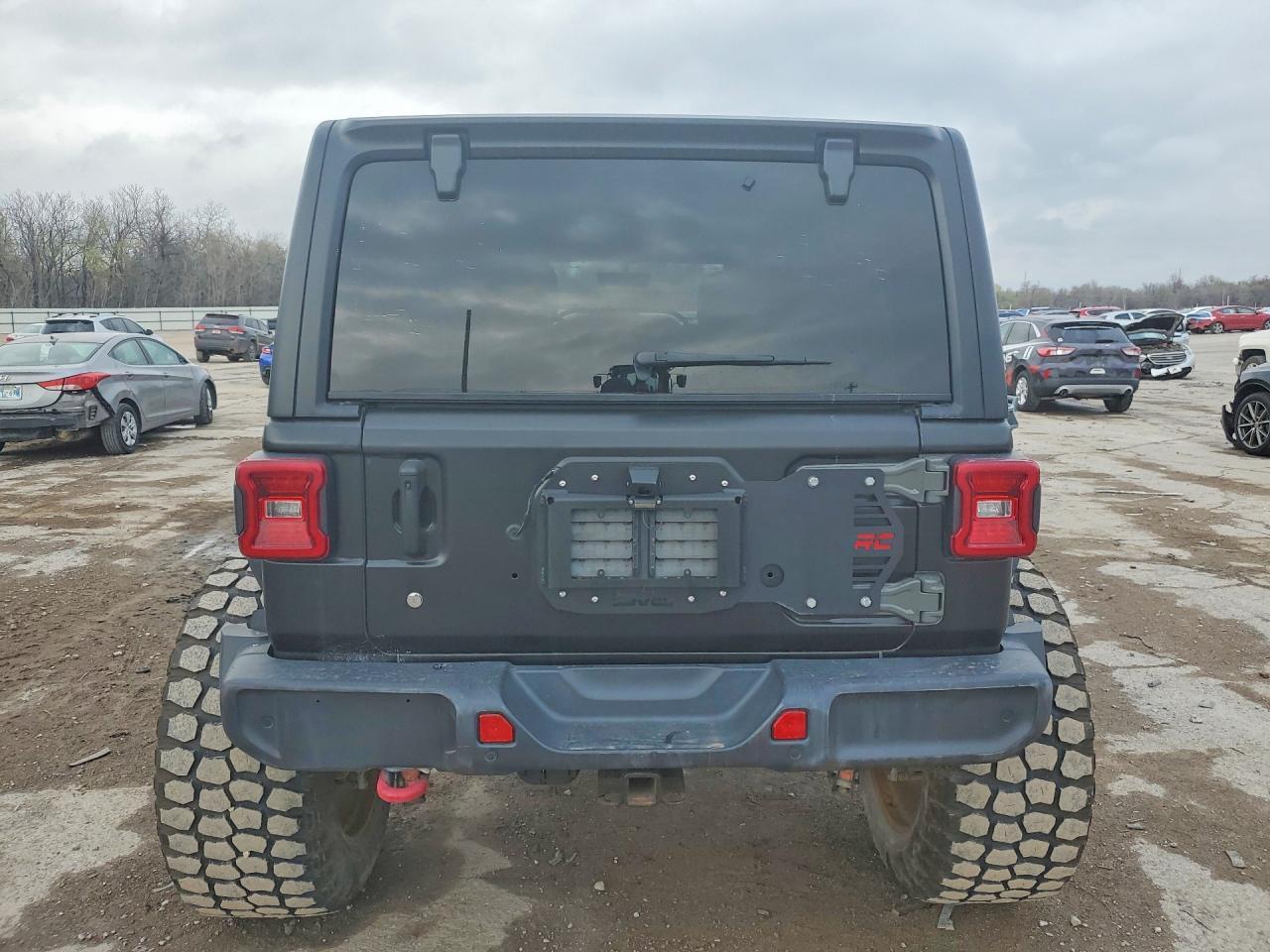 2020 Jeep Wrangler Unlimited Rubicon - zdjęcie 6