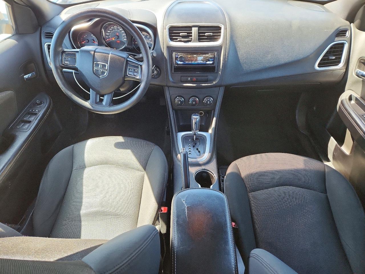 2014 Dodge Avenger - zdjęcie 8