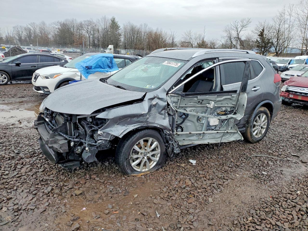 2020 Nissan Rogue Sv - zdjęcie główne